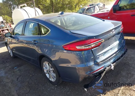 2019 Ford Fusion Hybrid Sel z USA, uszkodzony, nr VIN 3FA6P0MUXKR117824